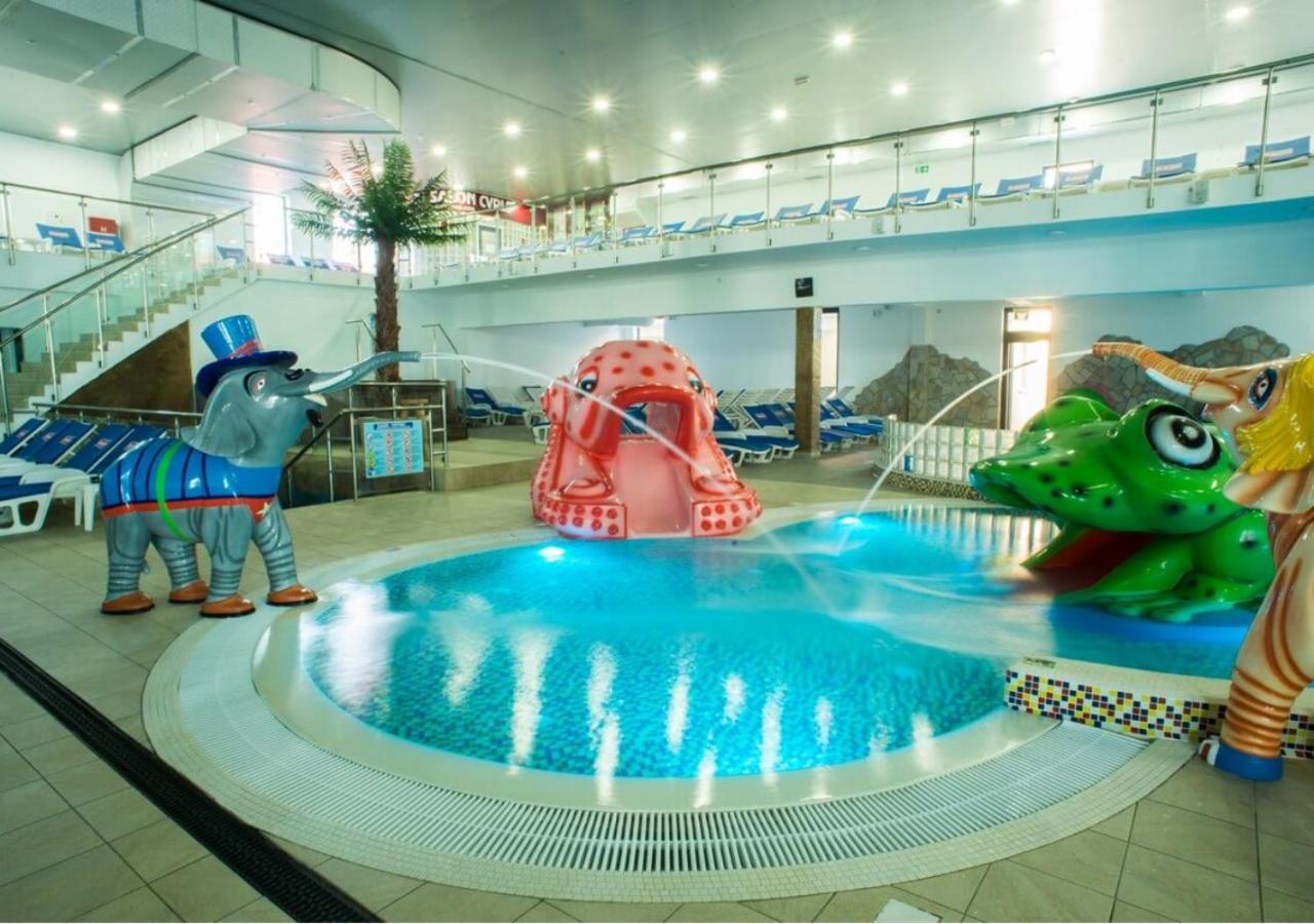 Garni Hotel Hollywoodland Wellness & Aquapark Белград Экстерьер фото